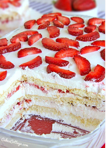 Amazing No Bake Strawberry Icebox Cake Recipe