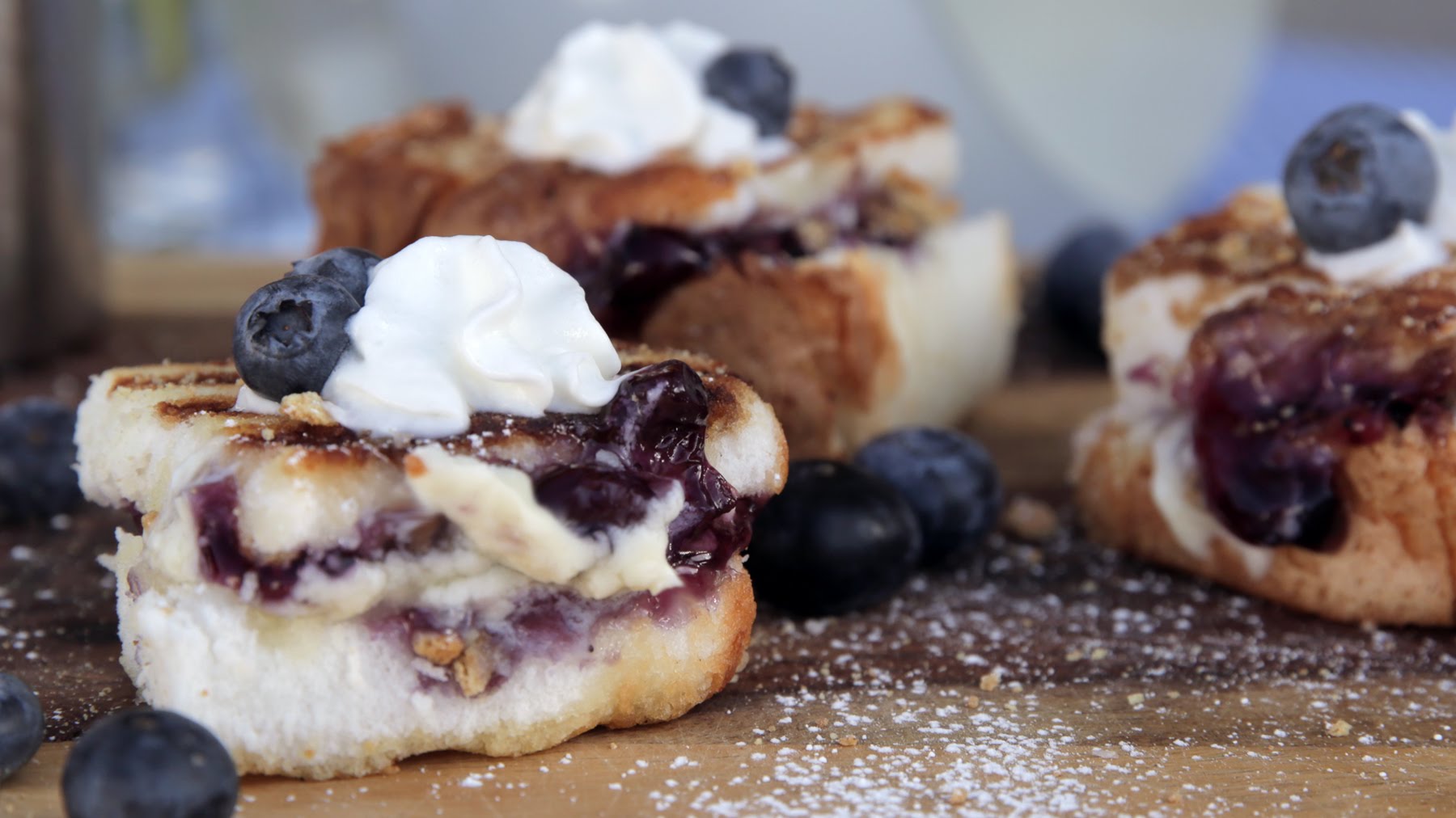 How To Make Grilled Blueberry Cheesecake
