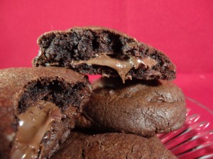 Yummy Stuffed Nutella Chocolate Chip Cookies