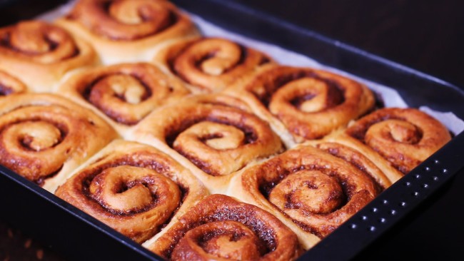 How To Make These Cinnamon Rolls