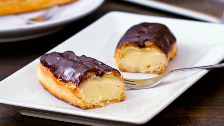 Love These Vanilla Eclairs - Afternoon Baking With Grandma