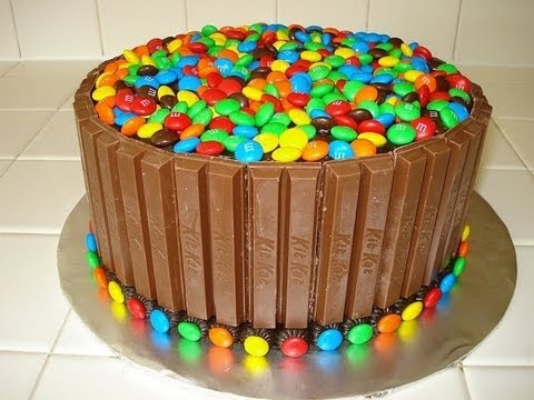 How To Make This Wonderful Kit Kat & M&M Cake For That Special Occasion ...