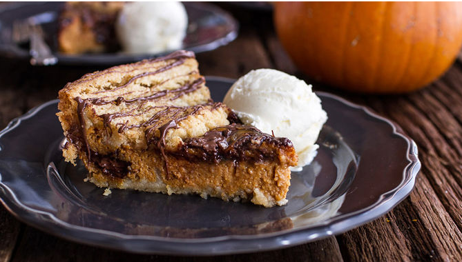 How To Make Crumb Topped Apple Slab Pie Afternoon Baking With Grandma