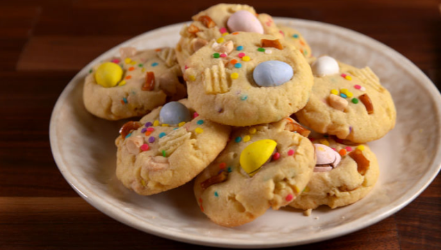 Easter Trash Cookies