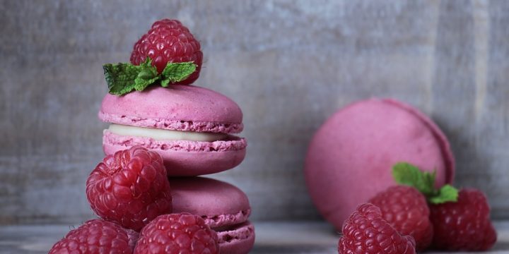 Raspberry Macarons with White Chocolate Butter Cream Filling Recipe